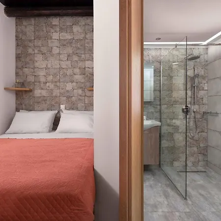 In The Center Marasia * Rhodes City